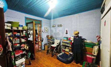 CASA 4 DORMITORIOS. 3 BAÑOS, 4 ESTACIONAMIENTOS, CALLE CENTRAL, EL BOSQUE