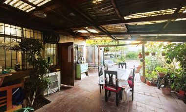 CASA 4 DORMITORIOS. 3 BAÑOS, 4 ESTACIONAMIENTOS, CALLE CENTRAL, EL BOSQUE