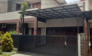 RUMAH 2 LANTAI KOMPLEK METRO MARGAHAYU SIAP HUNI - BANDUNG