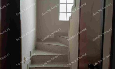 VENTA AMPLIA CASA PARALELA CAÑAVERAL