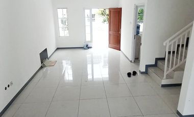 RUMAH BARU 2 LANTAI SARIWANGI PAROMPONG