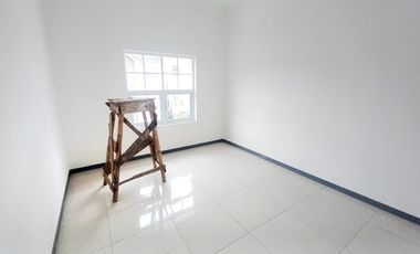 RUMAH BARU 2 LANTAI SARIWANGI PAROMPONG