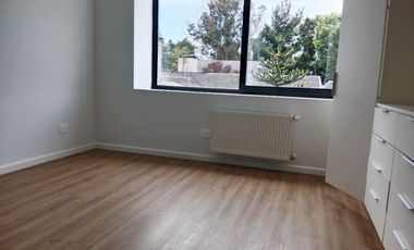 EN ARRIENDO PUERTO VARAS CASA TIPO TOWNHOUSE