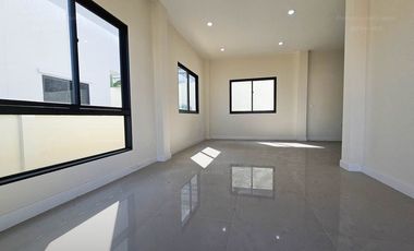 โครงการซีพีเอ็น นิน วงแหวน-ลำลูกกาคลอง6 (CPN Ninn Wongwaen-Lam Luk Ka Klong 6)
