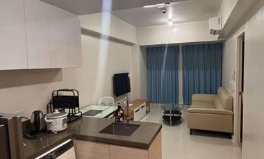 FOR RENT - 1BR FURNISHED WITH PARKING SLOT IN MANDANI BAY, MANDAUE CEBU.