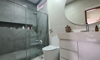 Hay momentos en la vida en los que sabemos que es hora de un cambio. Un nuevo hogar, una nueva ciudad, una nueva historia.