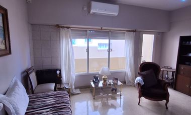 VENDO AMPLIO DEPARTAMENTO CENTRICO BAHíA BLANCA