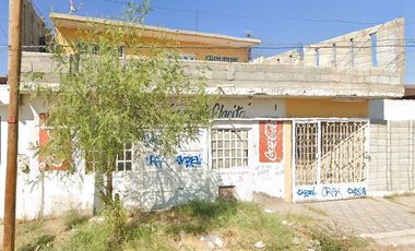 CASA EN CALLE PASEO DE LOS TABACHINES, VILLAS DEL SOL, TORREON, COAHUILA. ¡NO CRÉDITOS!