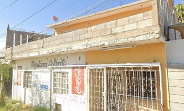 CASA EN CALLE PASEO DE LOS TABACHINES, VILLAS DEL SOL, TORREON, COAHUILA. ¡NO CRÉDITOS!