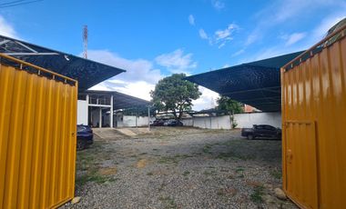 Terreno de 1289 m² a pasos de la plaza de Tarapoto. En este 'juego' inmobiliario, el tamaño importa... y la ubicación es la reina. 😉