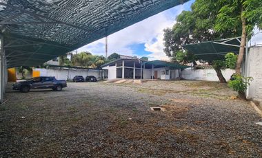 Terreno de 1289 m² a pasos de la plaza de Tarapoto. En este 'juego' inmobiliario, el tamaño importa... y la ubicación es la reina. 😉