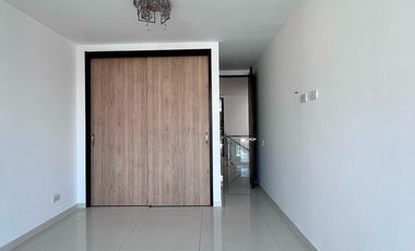Casa en arriendo en el sector Loma del Atravezado, Envigado