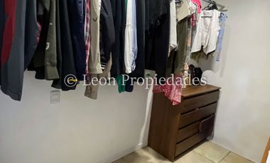 Leon Propiedades vende parcela de 2 Ha. con 2 casas en fundo Alhué, Curacaví.