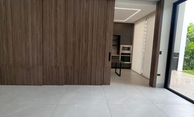 Isla Mocoli, Renta de hermosa casa 4 dormitorios con piscina sin muebles