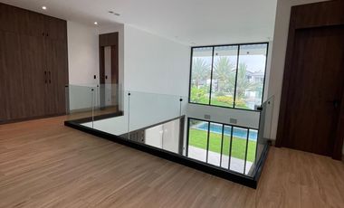 Isla Mocoli, Renta de hermosa casa 4 dormitorios con piscina sin muebles