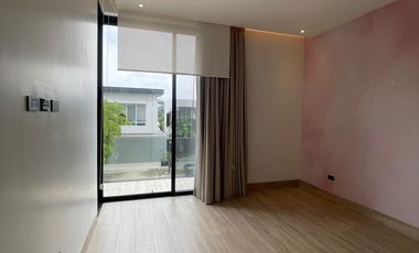 Isla Mocoli, Renta de hermosa casa 4 dormitorios con piscina sin muebles