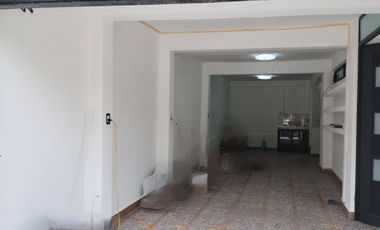 Local Comercial Renovado de 55m2 En Avenida
