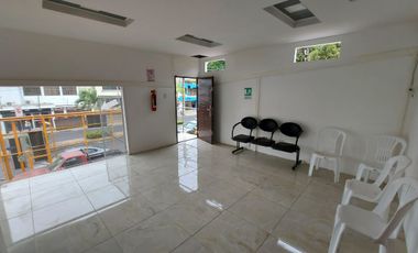 Kennedy Norte, Renta de excelente Local tipo taller en casco comercial