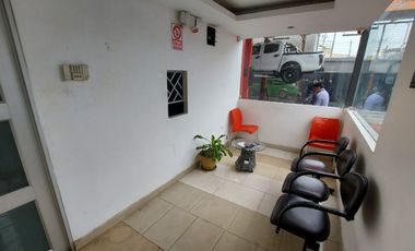 Kennedy Norte, Renta de excelente Local tipo taller en casco comercial