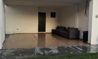Casa en Renta ubicada en Residencial Capellanía