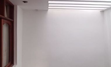 CASA EN ALQUILER - RESIDENCIAL SAN CARLOS - FRENTE AL PARQUE - 131 m2