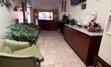 HERMOSO Y RECONOCIDO HOSTAL DE VENTA C1458