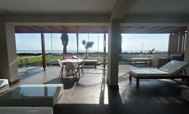 🌟 ¡Vive el sueño frente al mar en Bujama, Mala! Tu oasis de tranquilidad te espera. 🌟