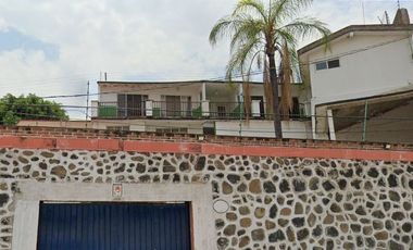 EXCELENTE PROPIEDAD UBICADA EN LA COLONIA BURGOS CUERNAVACA, EN TRES DE MAYO, MORELOS.