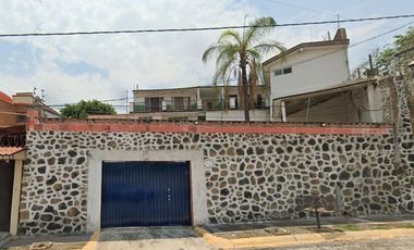 EXCELENTE PROPIEDAD UBICADA EN LA COLONIA BURGOS CUERNAVACA, EN TRES DE MAYO, MORELOS.