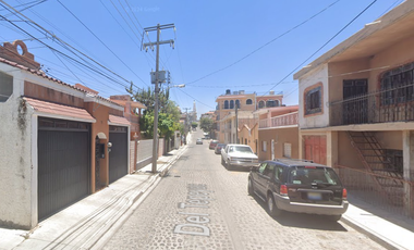 HERMOSA CASA EN VENTA DE RECUPERACION BANCARIA, EL SANTUARIO, JALOSTOTITLAN, JAL.