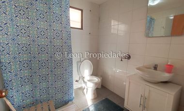 Leon Propiedades vende parcela en condominio, sector Los Naranjos, Curacaví.