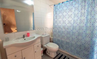 Leon Propiedades vende parcela en condominio, sector Los Naranjos, Curacaví.