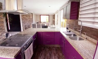Exclusiva casa en venta zona dorada de Metepec 