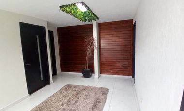 Exclusiva casa en venta zona dorada de Metepec 