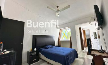 Casa de 2 plantas en privada céntrica
