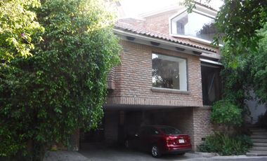 CASA RECIEN REMODELADA A UNA CUADRA DE MONTE LIBANO