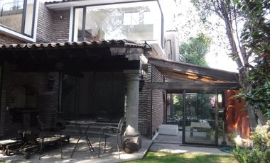 CASA RECIEN REMODELADA A UNA CUADRA DE MONTE LIBANO