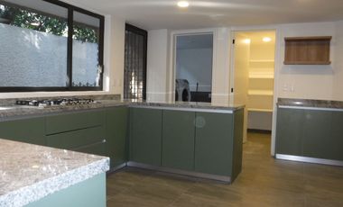 CASA RECIEN REMODELADA A UNA CUADRA DE MONTE LIBANO