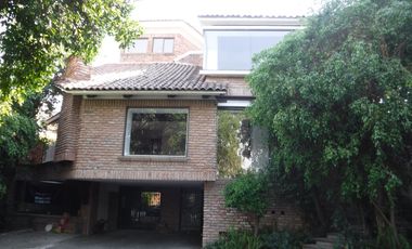 CASA RECIEN REMODELADA A UNA CUADRA DE MONTE LIBANO