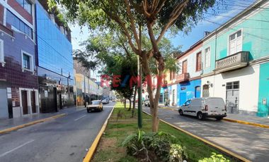 Venta De Hospedaje Amoblado Y Con Ingresos Activos