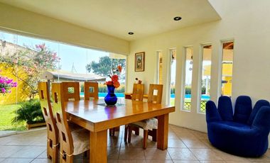 Casa en venta en Oaxtepec, Morelos.