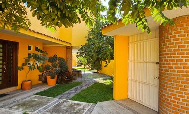 Casa en venta en Oaxtepec, Morelos.