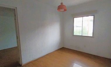Gran Terreno, Ideal Para Remodelar, Piscina, Colegios, Metro