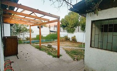 Gran Terreno, Ideal Para Remodelar, Piscina, Colegios, Metro