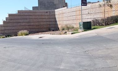 SE VENDE TERRENO EN ESQUINA EN COTO LISTER ZIMALTA