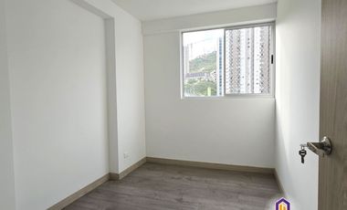 Apartamento de 3 alcobas en venta. Medellín - Calasanz
