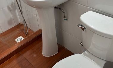 MAIPÚ, CASA EN PASAJE CERRADO, 2 DORM. 1 BAÑO, 1 EST., JARDIN. PRÓXIMA A FUTURA ESTACIÓN DE TREN MELIPILLA - ESTACIÓN CENTRAL.