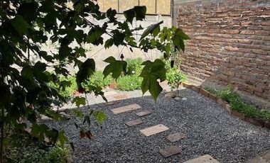 MAIPÚ, CASA EN PASAJE CERRADO, 2 DORM. 1 BAÑO, 1 EST., JARDIN. PRÓXIMA A FUTURA ESTACIÓN DE TREN MELIPILLA - ESTACIÓN CENTRAL.