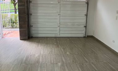 VENDO APRTAMENTO EN LA ALMERIA LAURELES