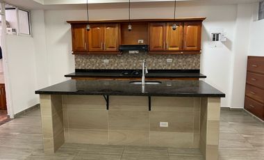VENDO APRTAMENTO EN LA ALMERIA LAURELES